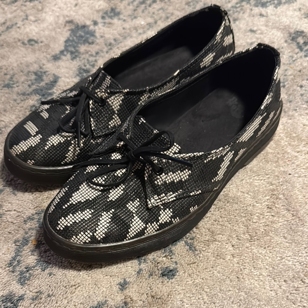 Dr. Martens Black and White slip on Oxford shoes size 7 women